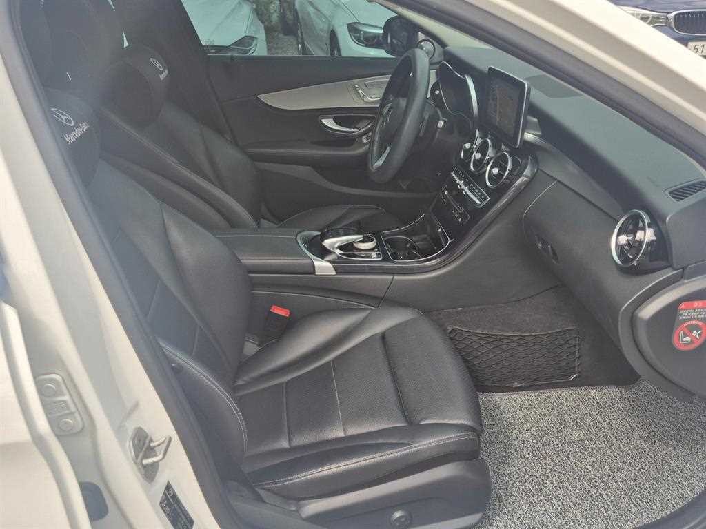 벤츠 C 클래스 C클래스 W205 C220 d 아방가르드 이미지 10
