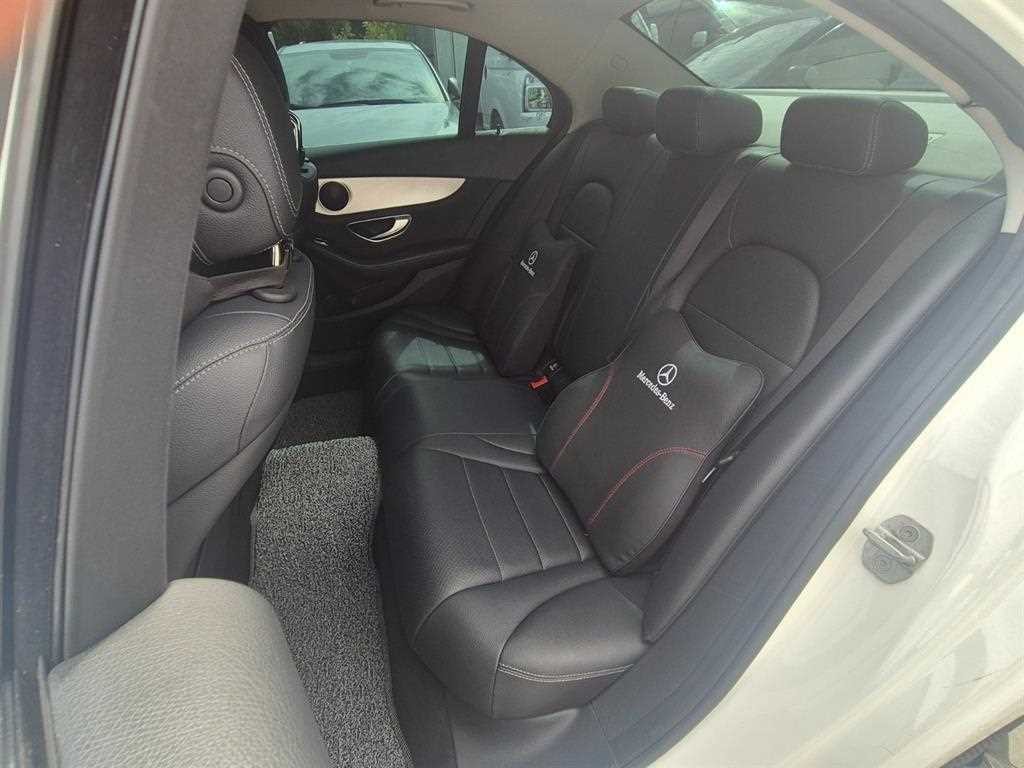 벤츠 C 클래스 C클래스 W205 C220 d 아방가르드 이미지 12