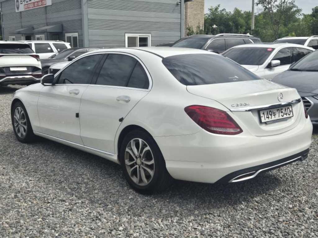 벤츠 C 클래스 C클래스 W205 C220 d 아방가르드 이미지 2