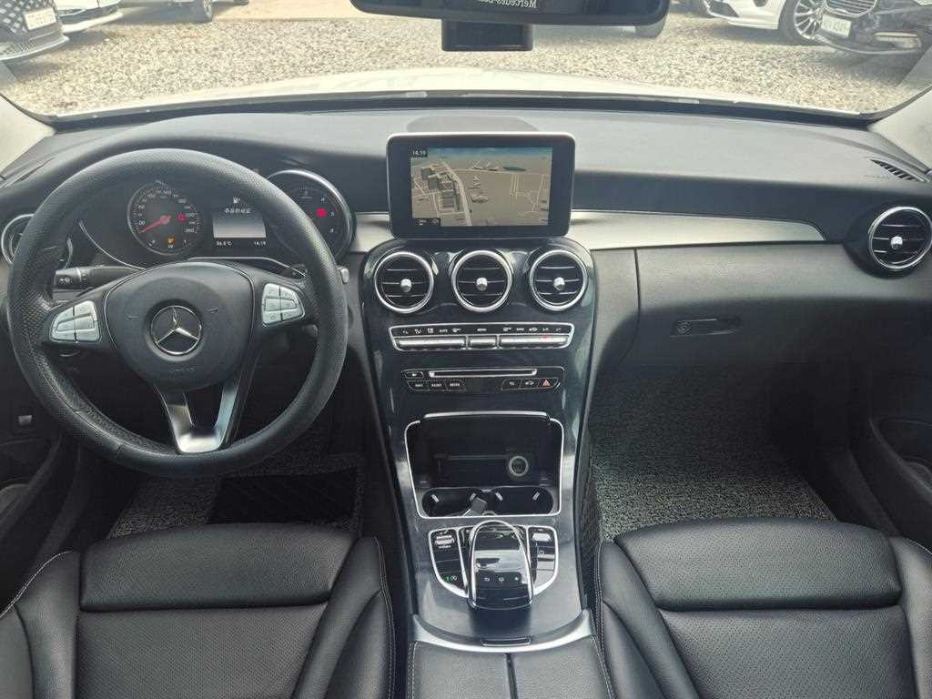 벤츠 C 클래스 C클래스 W205 C220 d 아방가르드 이미지 7