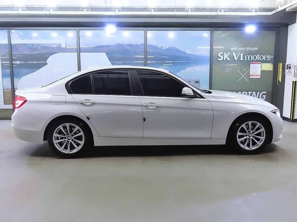 BMW 3시리즈 3시리즈 (F30) 320d 이미지 3