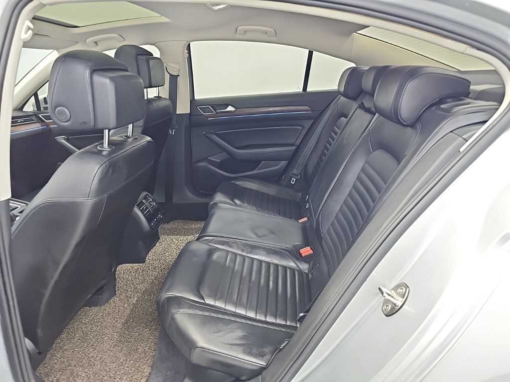 폭스바겐 파사트 파사트GT(B8) 2.0 TDI 프레스티지 이미지 12
