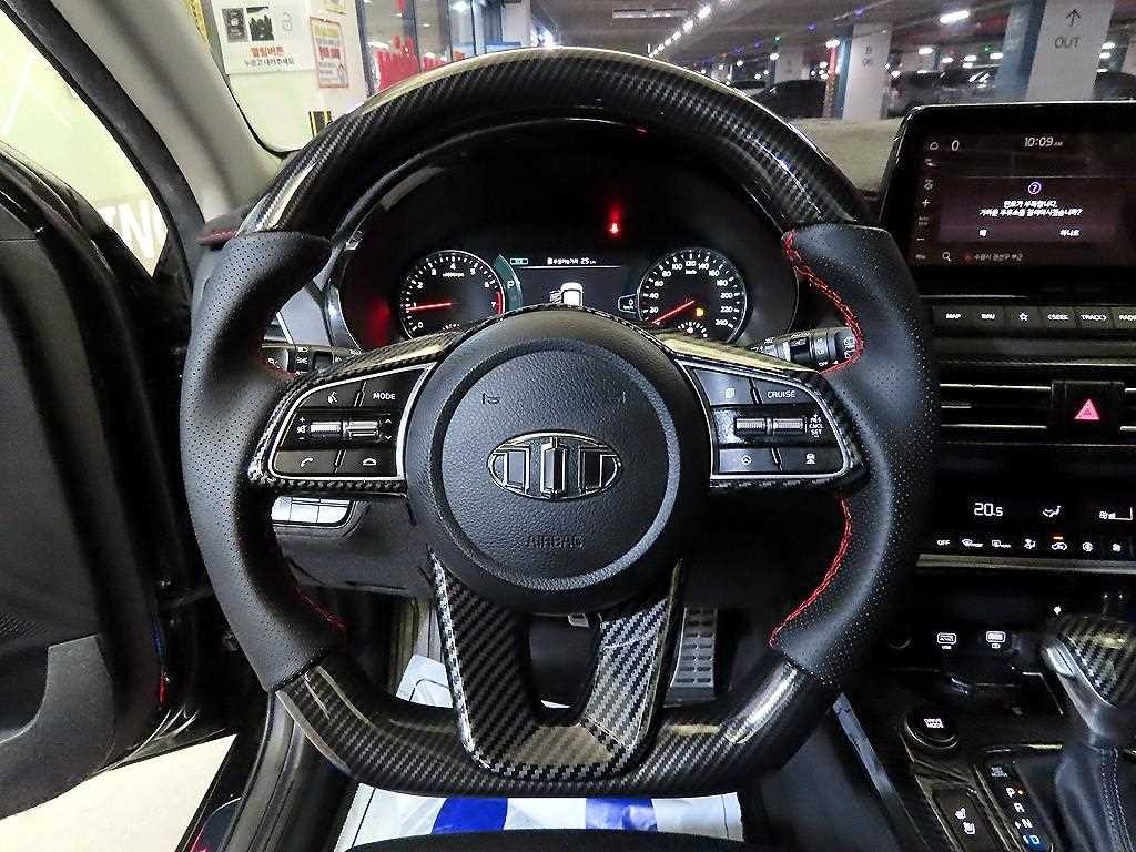 기아 셀토스 가솔린 1.6 터보 4WD 노블레스 이미지 8