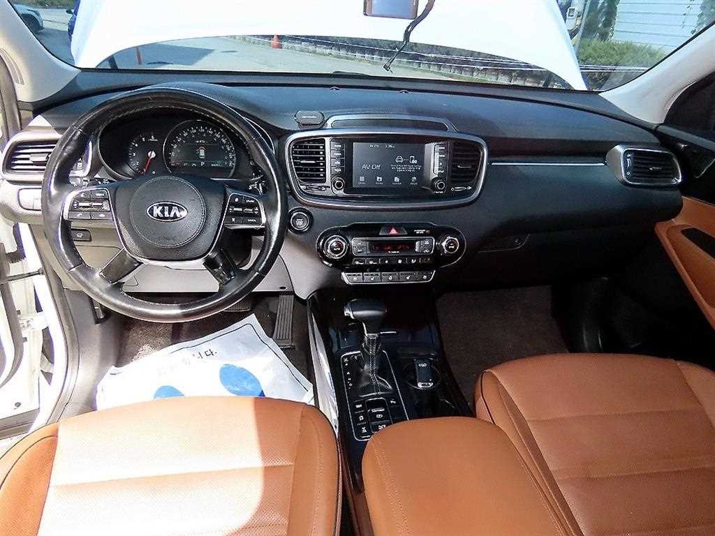 기아 쏘렌토 더 뉴 쏘렌토 디젤 2.0 4WD 노블레스 스페셜 이미지 7