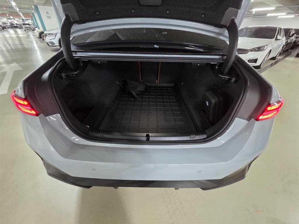 BMW 5시리즈 5시리즈 (G60) 530e M 스포츠 이미지 18