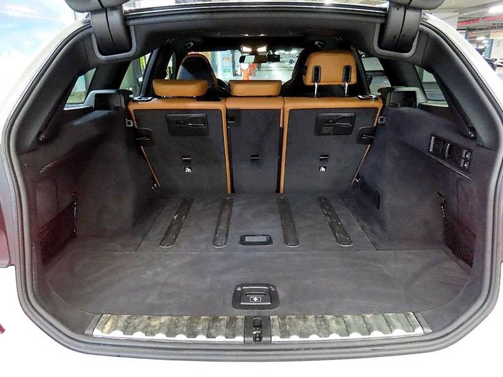 BMW 3시리즈 3시리즈 (G20) M340i xDrive 투어링 이미지 17