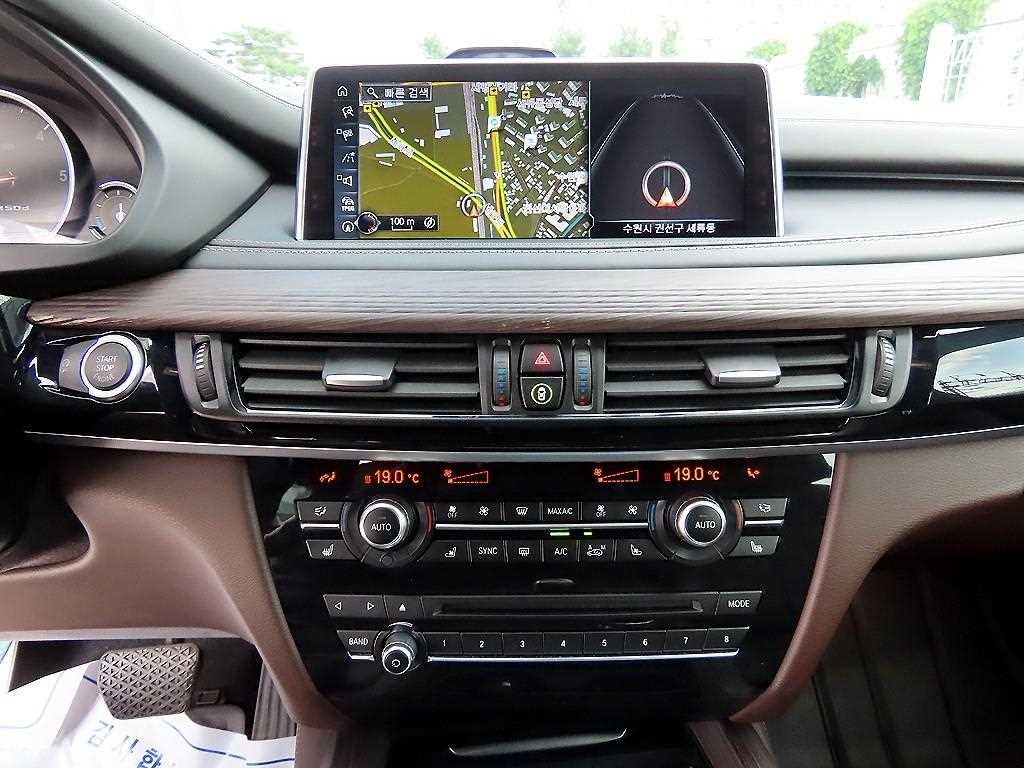 BMW X5 X5 (F15) xDrive M50d 이미지 13