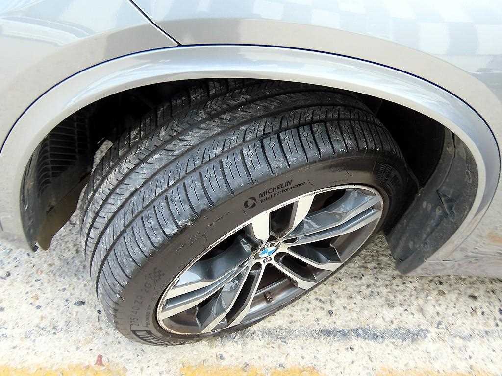 BMW X5 X5 (F15) xDrive M50d 이미지 20