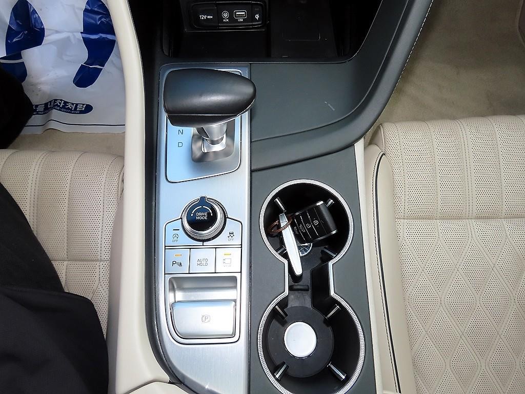 제네시스 G70 3.3T 스포츠 AWD 슈프림 이미지 11