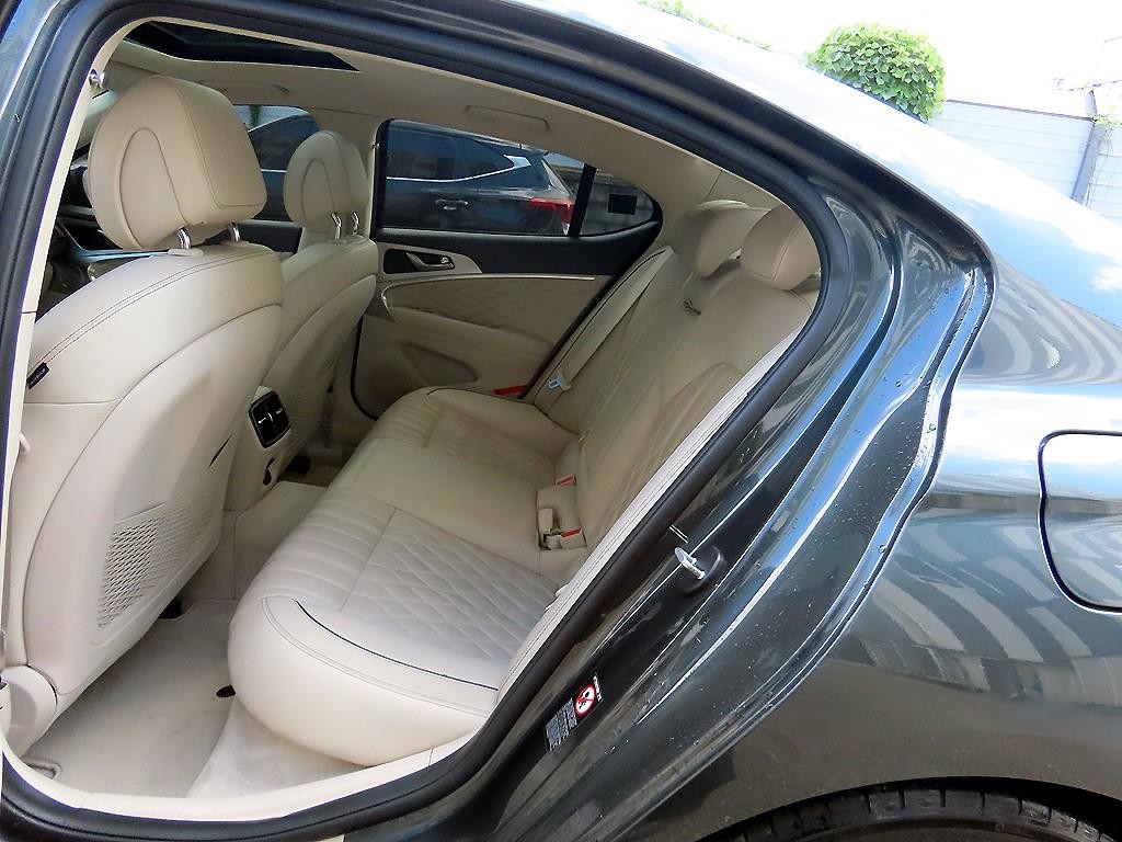 제네시스 G70 3.3T 스포츠 AWD 슈프림 이미지 6