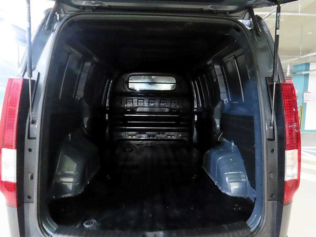 현대 스타리아 2WD 디젤 카고 스마트 3인승 이미지 17