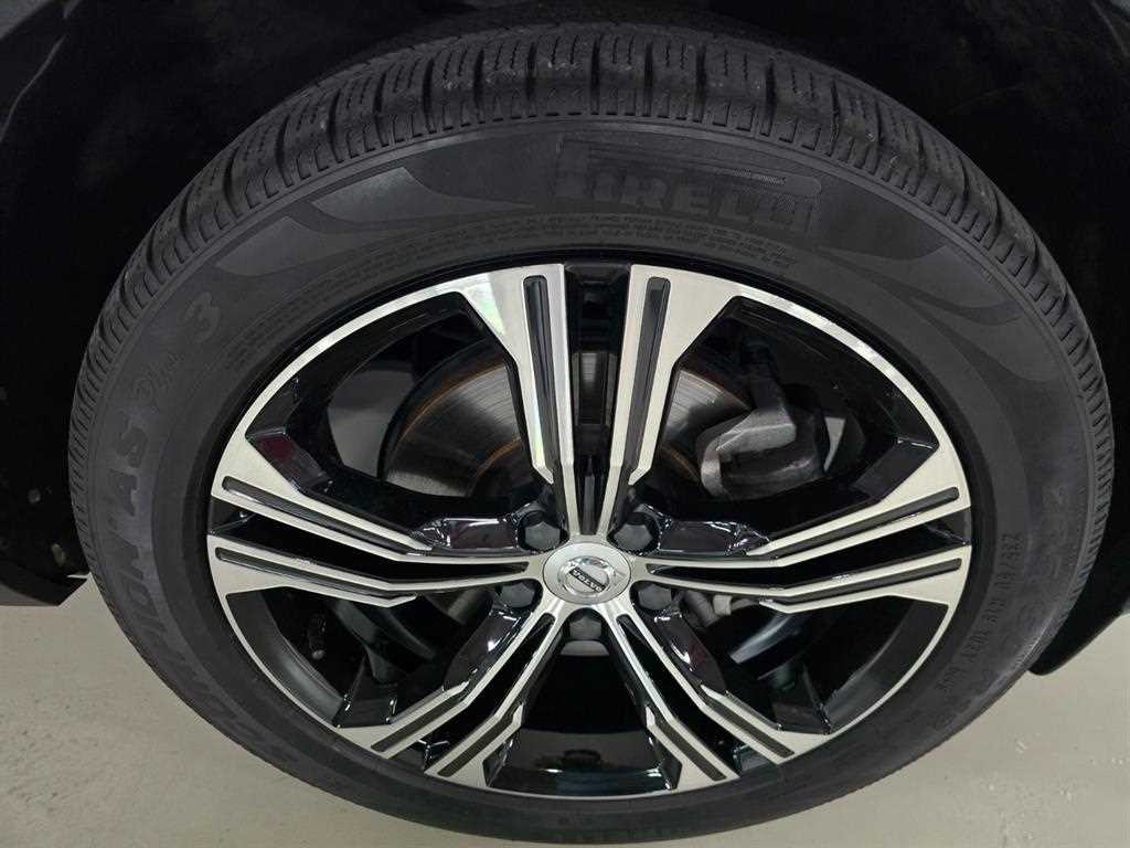 볼보 XC40 T4 4WD 인스크립션 이미지 17