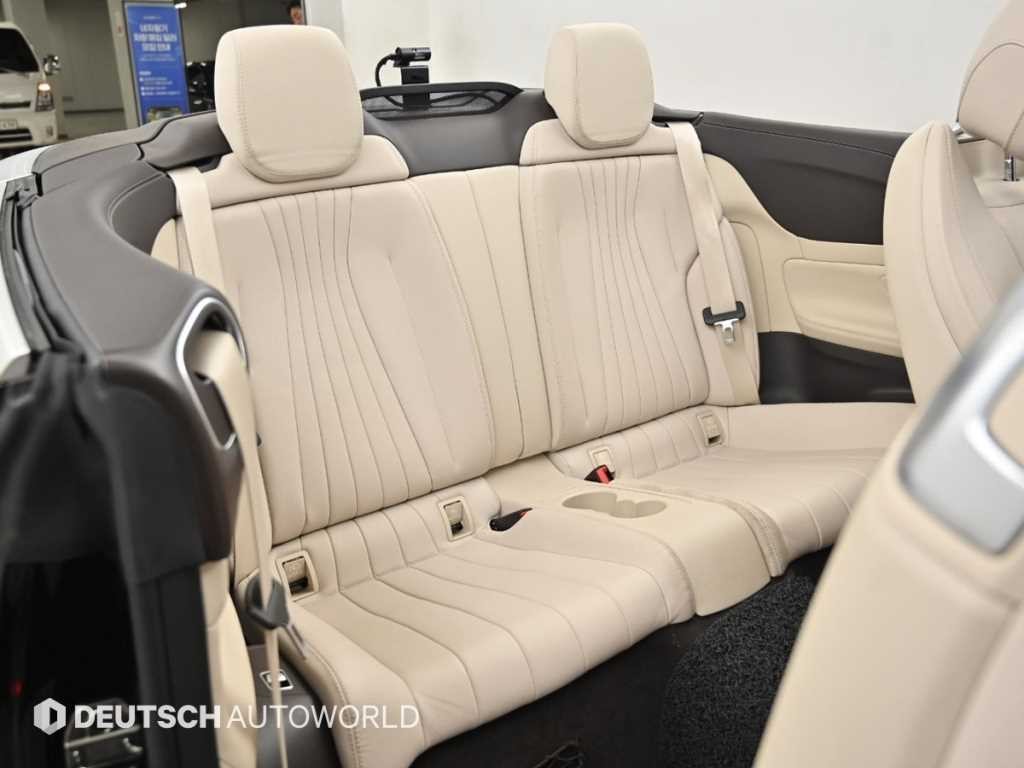 벤츠 E 클래스 E-클래스 W213 E220d 카브리올레 이미지 13