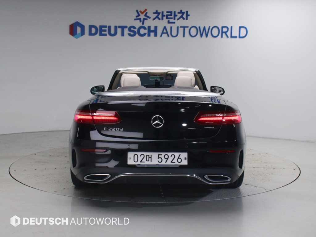 벤츠 E 클래스 E-클래스 W213 E220d 카브리올레 이미지 5