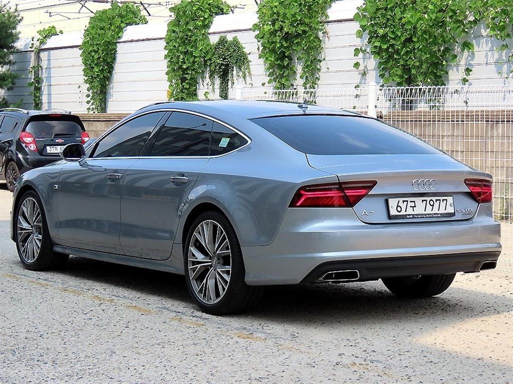 아우디 A7 55 TDI 콰트로 프리미엄 이미지 3