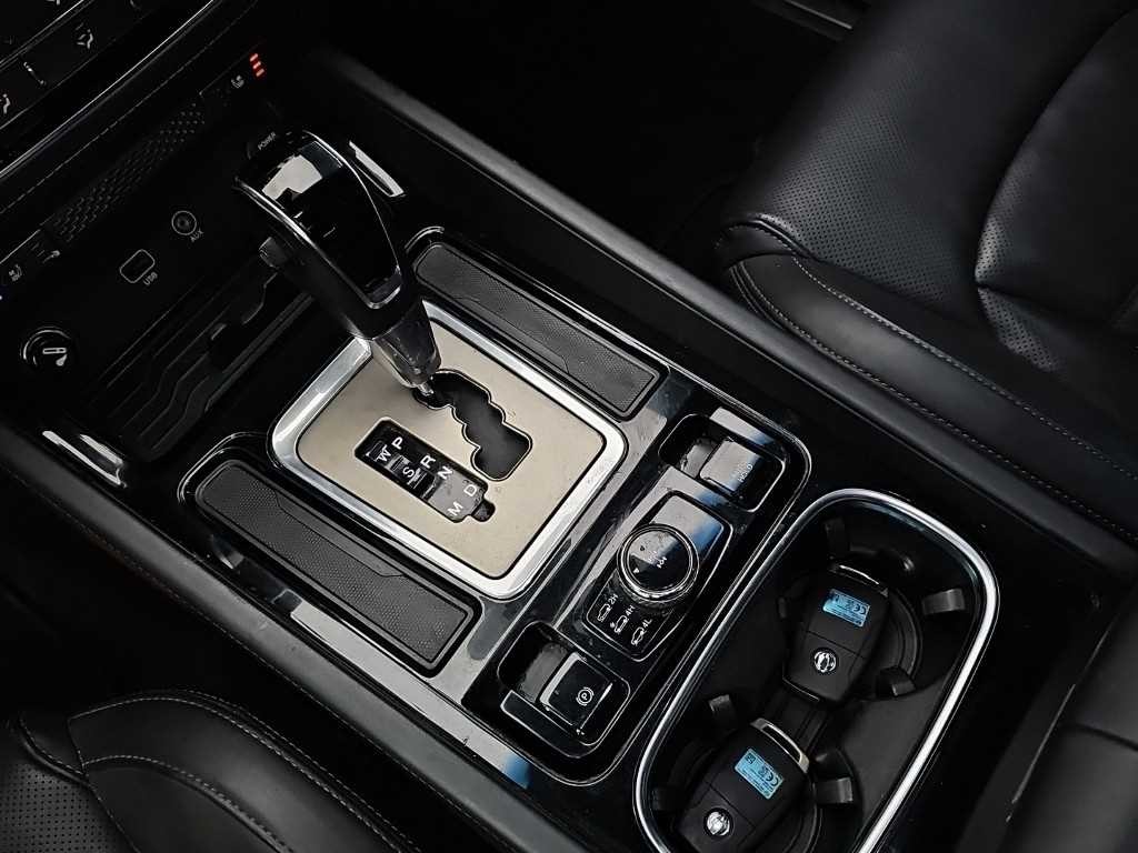 KG모빌리티(쌍용) 렉스턴 G4렉스턴 디젤 2.2 4WD 유라시아 에디션 이미지 8