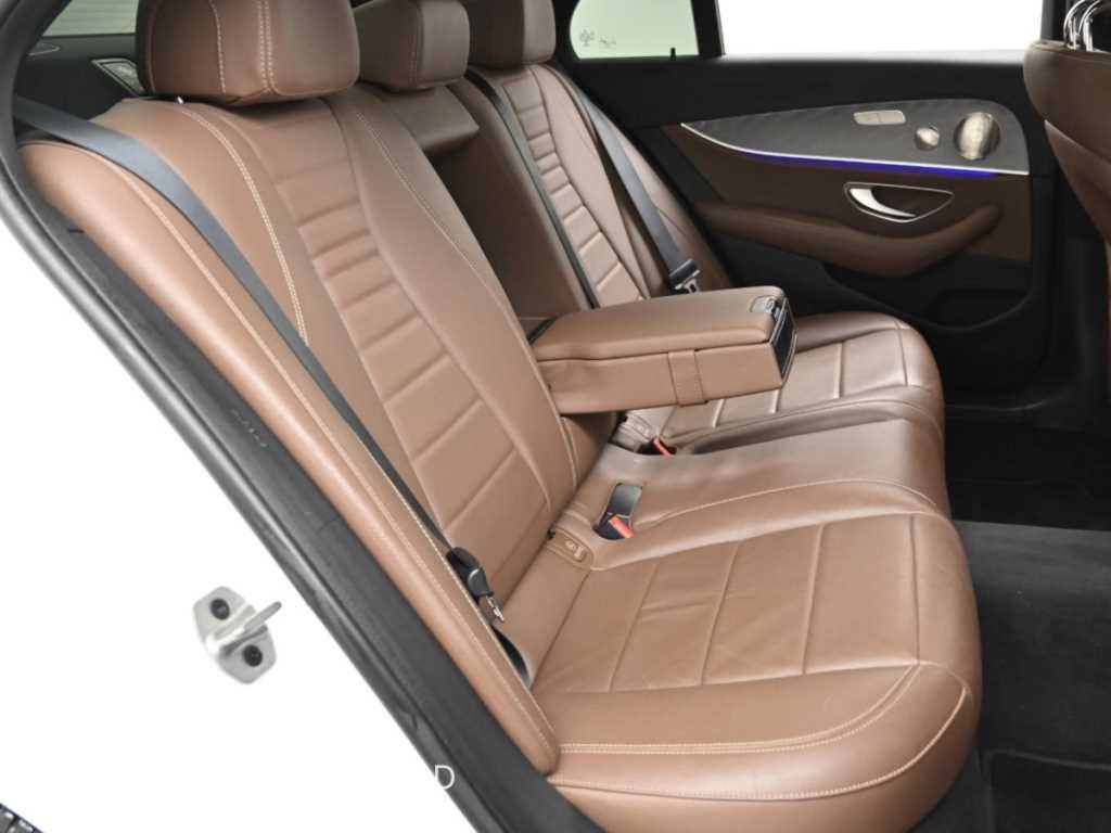 벤츠 E 클래스 E-클래스 W213 E350 4MATIC 아방가르드 이미지 12