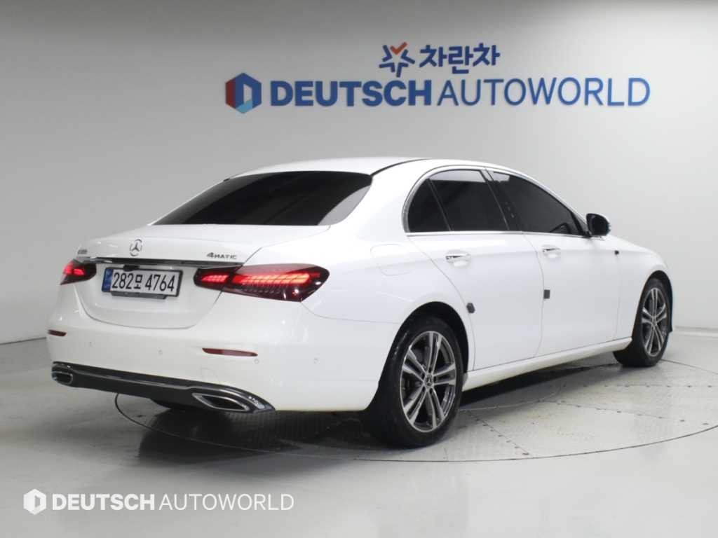 벤츠 E 클래스 E-클래스 W213 E350 4MATIC 아방가르드 이미지 2