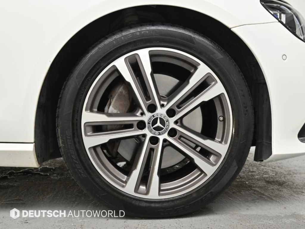 벤츠 E 클래스 E-클래스 W213 E350 4MATIC 아방가르드 이미지 5