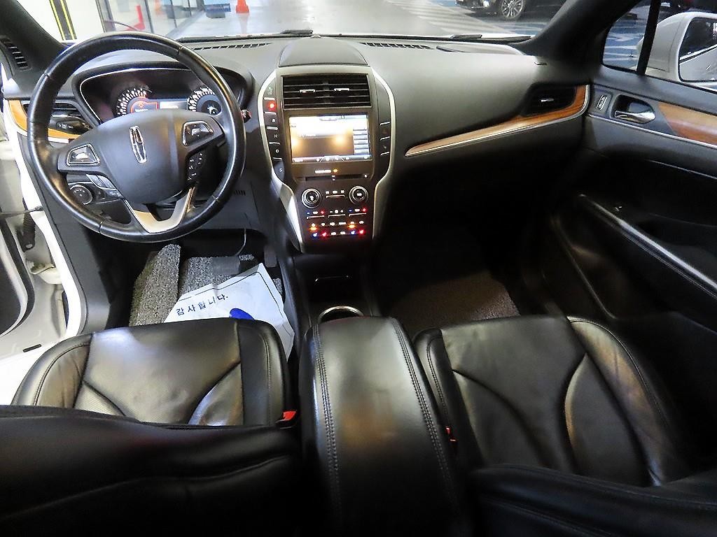 링컨 MKC 2.0 AWD 리저브 이미지 10