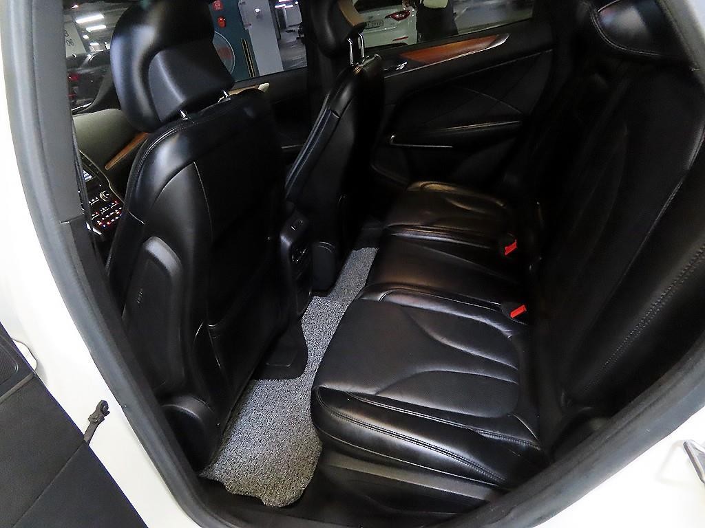 링컨 MKC 2.0 AWD 리저브 이미지 7
