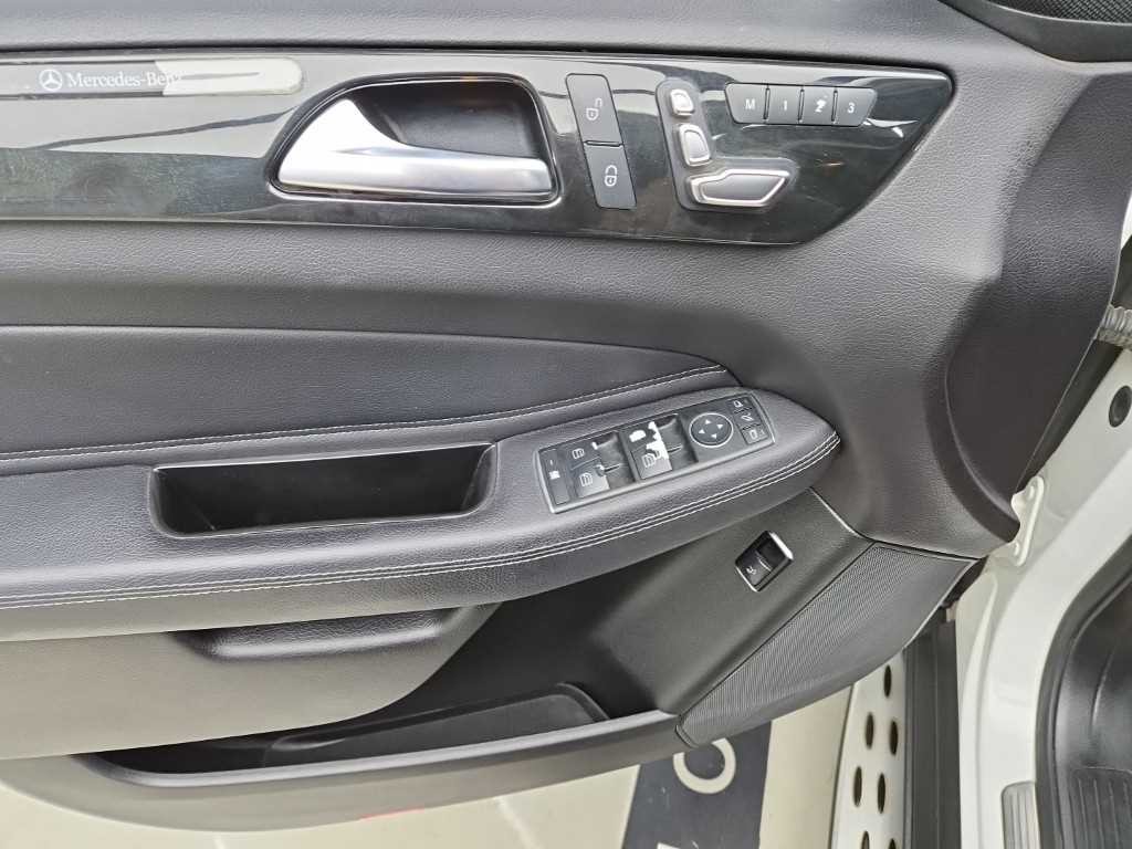 벤츠 GLE 클래스 GLE 클래스 W166 GLE 350 d 4MATIC 이미지 11