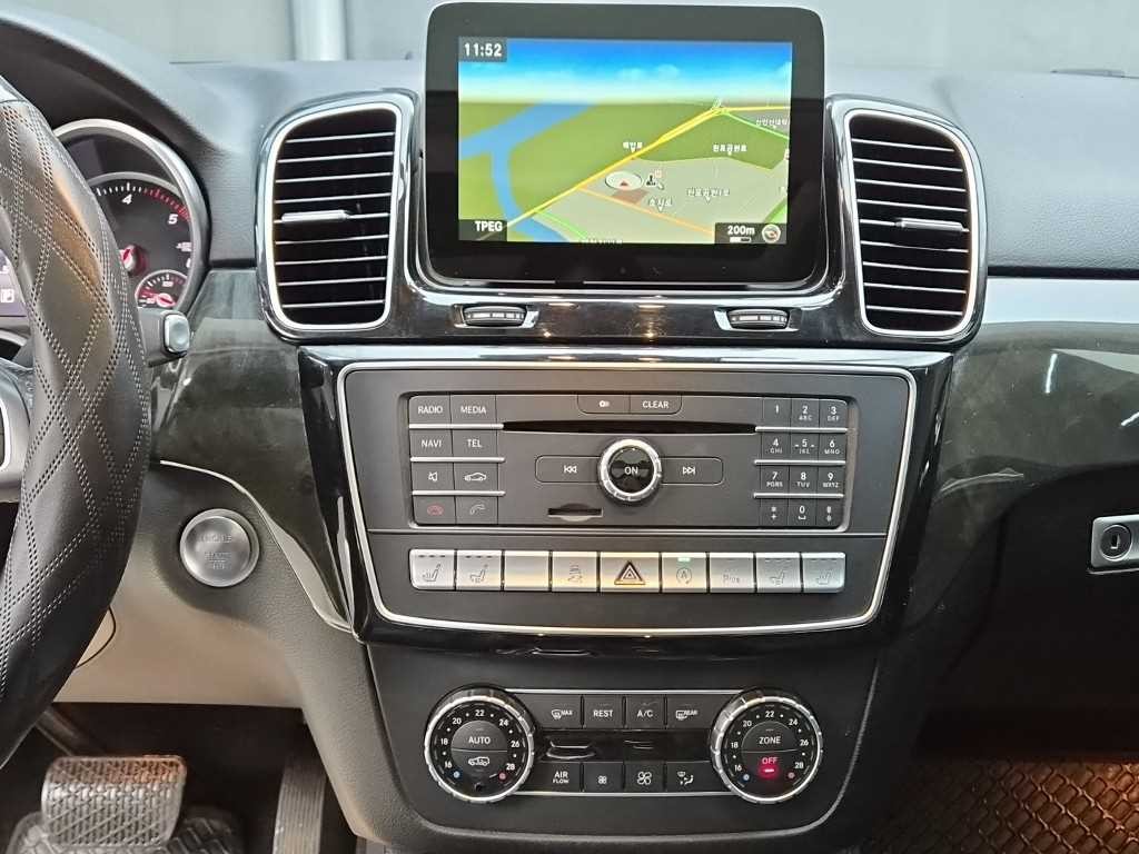 벤츠 GLE 클래스 GLE 클래스 W166 GLE 350 d 4MATIC 이미지 12