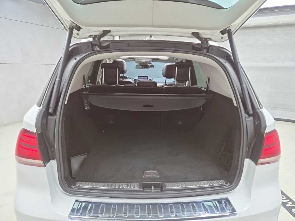 벤츠 GLE 클래스 GLE 클래스 W166 GLE 350 d 4MATIC 이미지 16