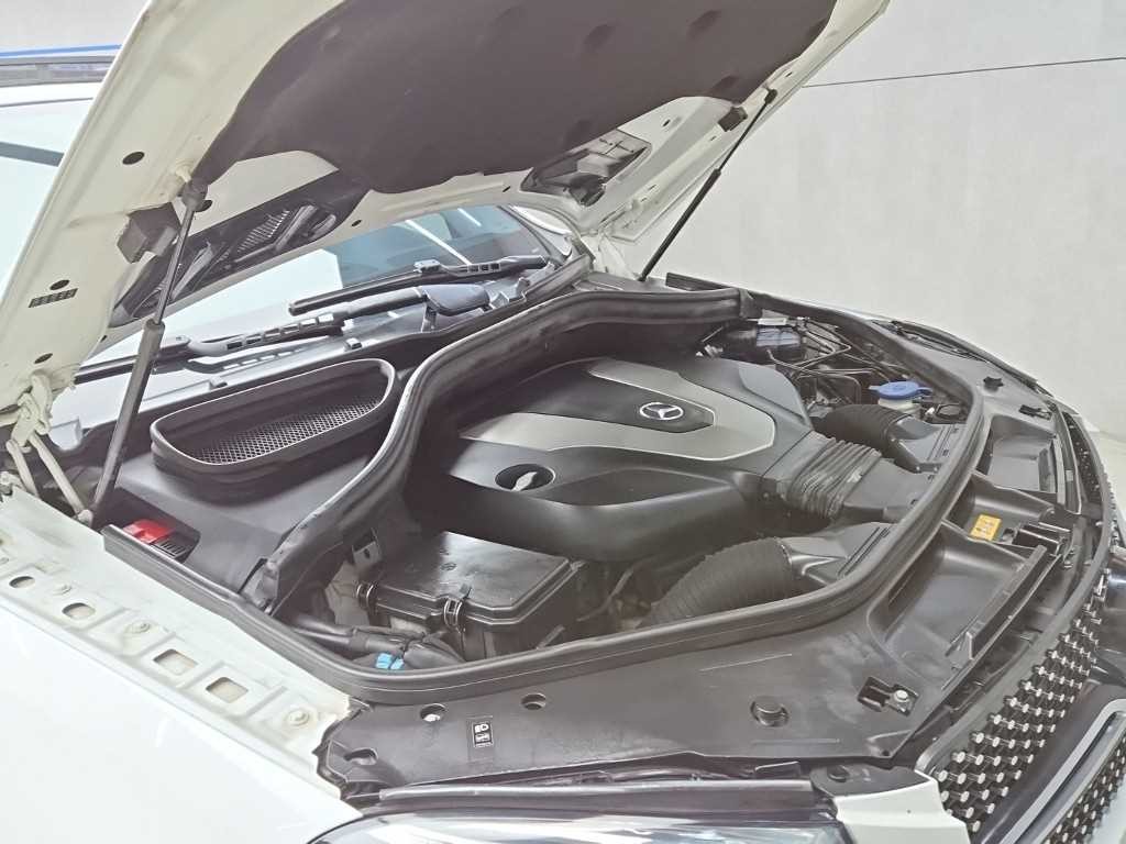 벤츠 GLE 클래스 GLE 클래스 W166 GLE 350 d 4MATIC 이미지 17