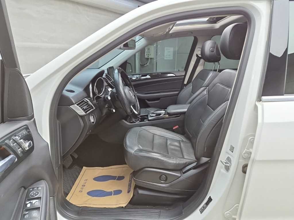 벤츠 GLE 클래스 GLE 클래스 W166 GLE 350 d 4MATIC 이미지 5