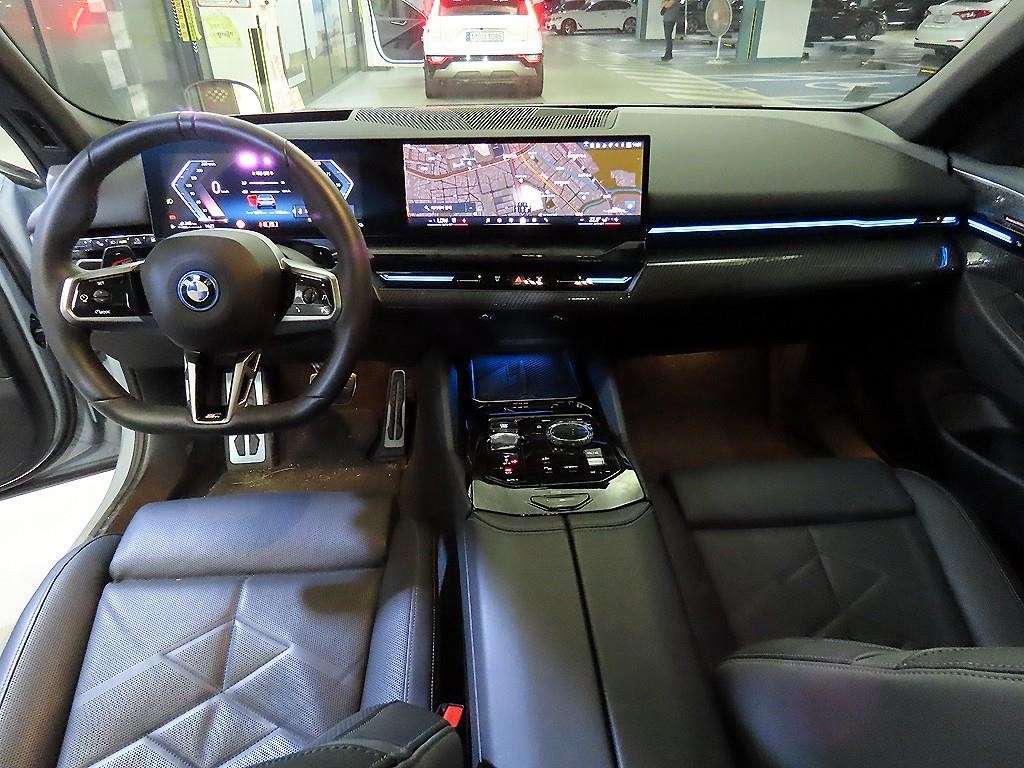 BMW 5시리즈 5시리즈 (G60) 530e M 스포츠 프로 이미지 10