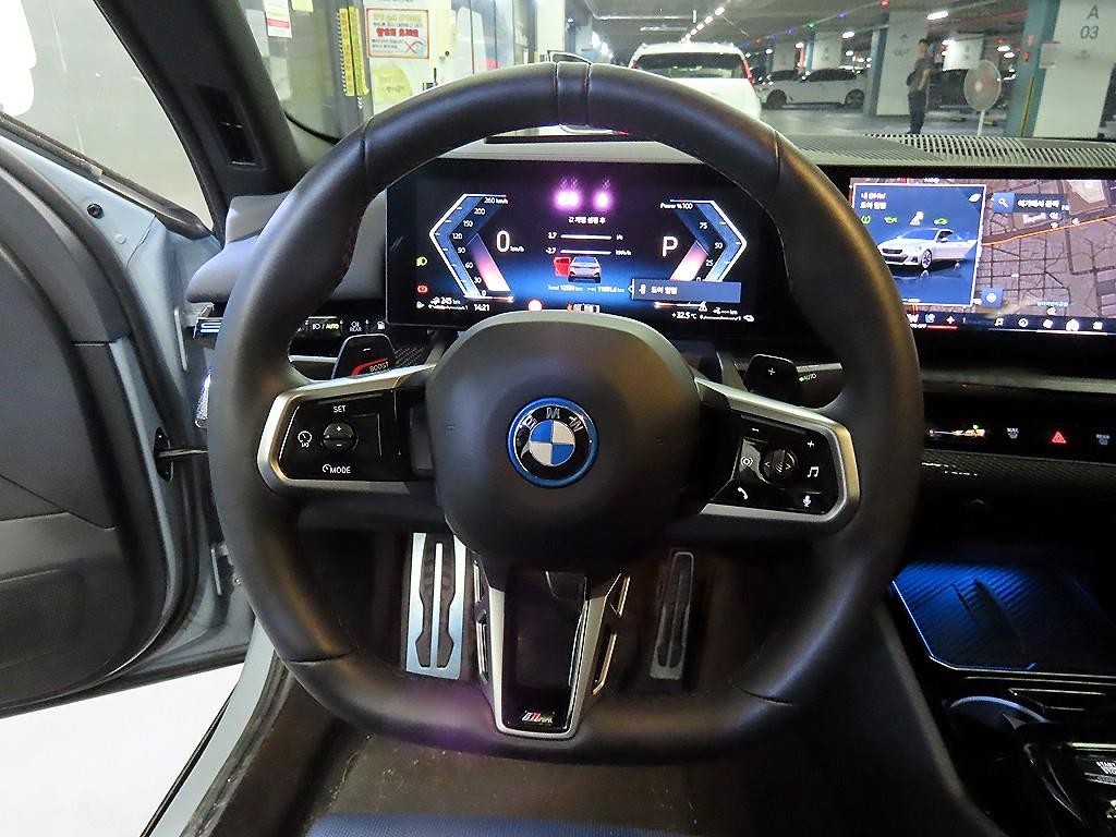 BMW 5시리즈 5시리즈 (G60) 530e M 스포츠 프로 이미지 8