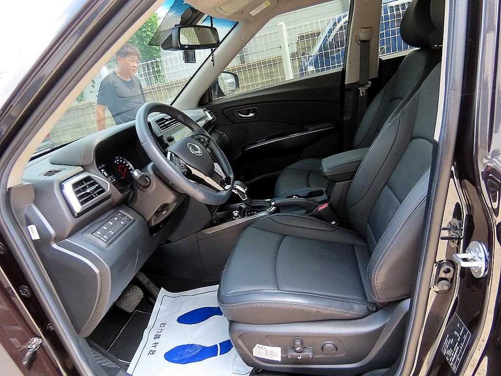 KG모빌리티(쌍용) 티볼리 더 뉴 티볼리 2WD 가솔린 1.6 V3 이미지 5