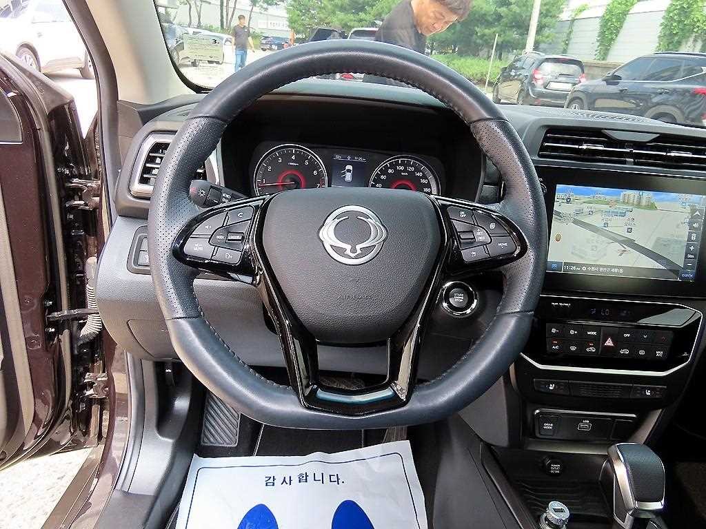 KG모빌리티(쌍용) 티볼리 더 뉴 티볼리 2WD 가솔린 1.6 V3 이미지 8