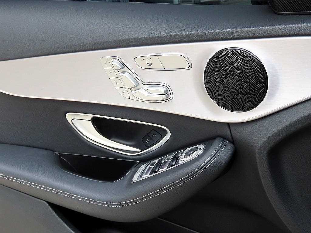 벤츠 C 클래스 C클래스 W205 C220 d 4MATIC 아방가르드 이미지 12