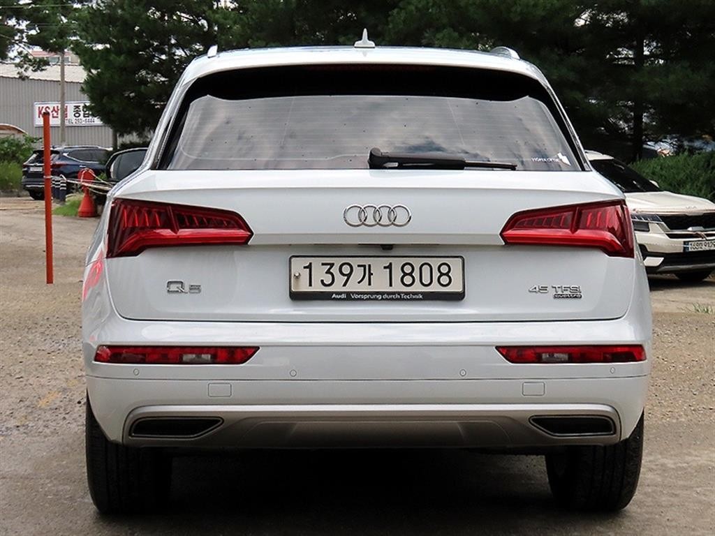 아우디 Q5 Q5 (FY) 45 TFSI 콰트로 이미지 4