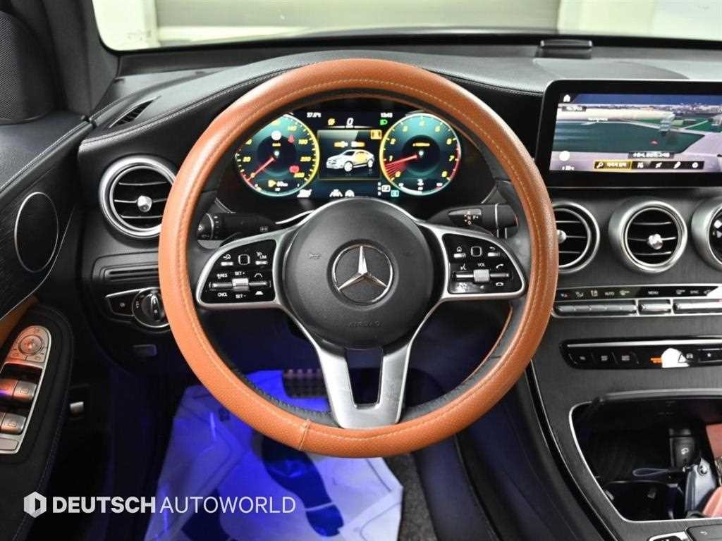 벤츠 GLC 클래스 GLC클래스 X253 GLC 300 4MATIC 프리미엄 쿠페 이미지 13