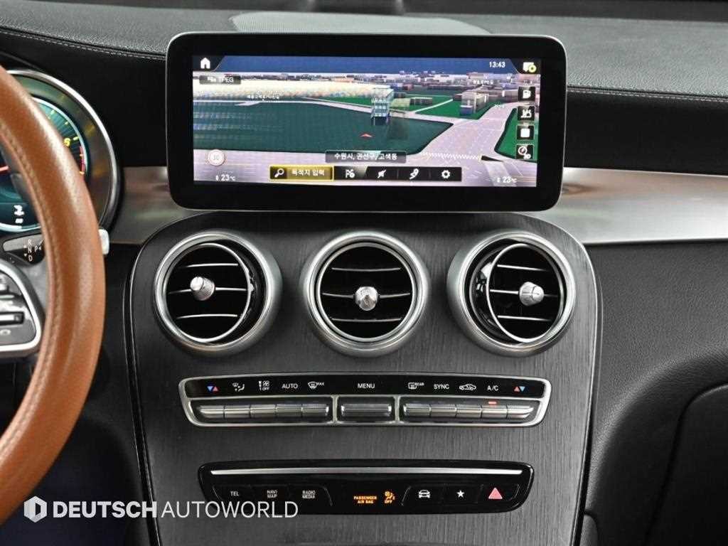 벤츠 GLC 클래스 GLC클래스 X253 GLC 300 4MATIC 프리미엄 쿠페 이미지 14