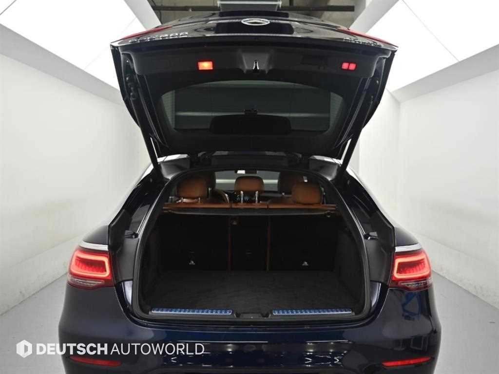 벤츠 GLC 클래스 GLC클래스 X253 GLC 300 4MATIC 프리미엄 쿠페 이미지 19