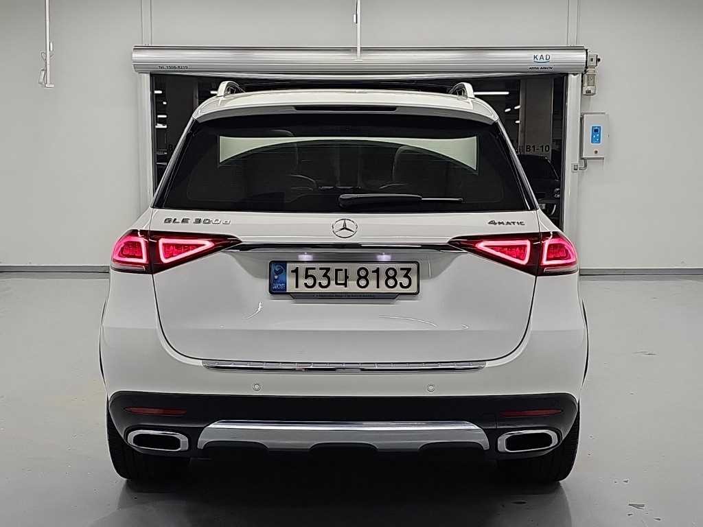 벤츠 GLE 클래스 GLE 클래스 W167 GLE 300d 4MATIC 이미지 3