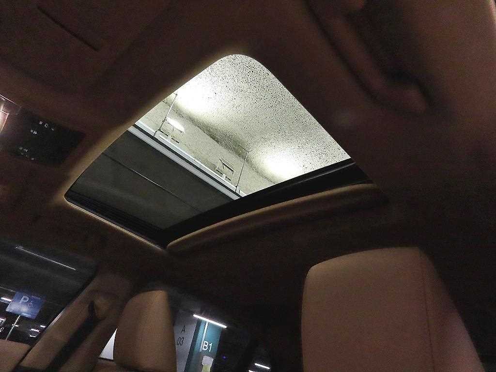 렉서스 ES ES300h 7세대 이그제큐티브 이미지 15