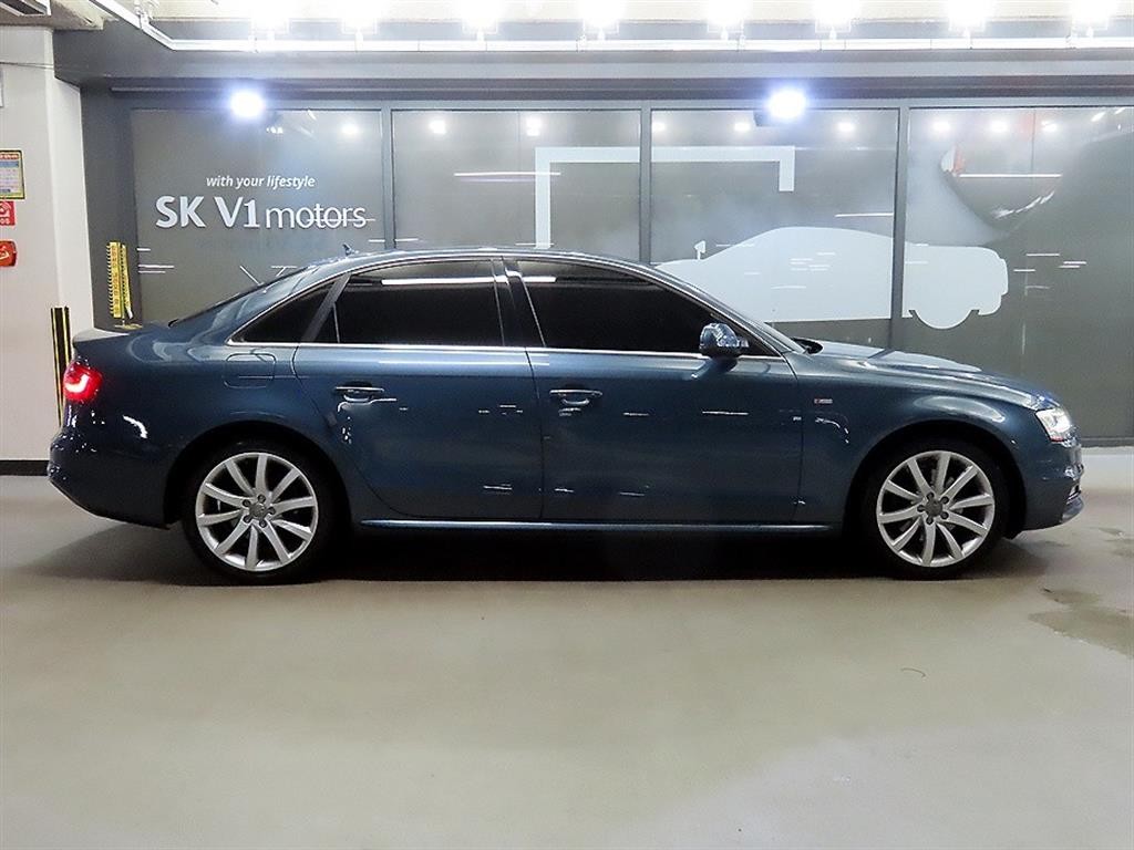 아우디 A4 뉴 A4 35 TDI 콰트로 다이나믹 이미지 3