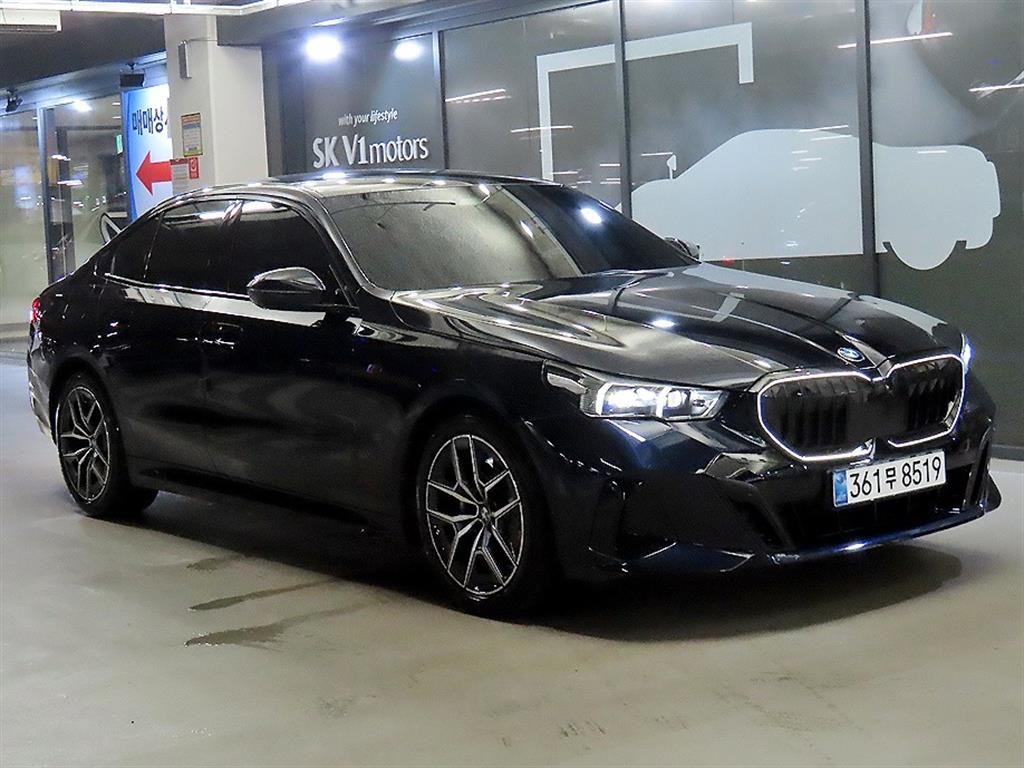 BMW 5시리즈 5시리즈 (G60) 520i M 스포츠 이미지 1