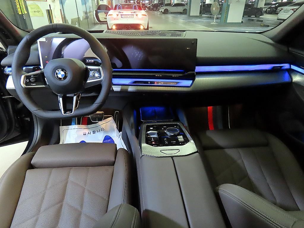 BMW 5시리즈 5시리즈 (G60) 520i M 스포츠 이미지 10