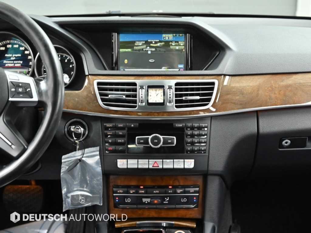 벤츠 E 클래스 E-클래스 W212 E200 엘레강스 이미지 14
