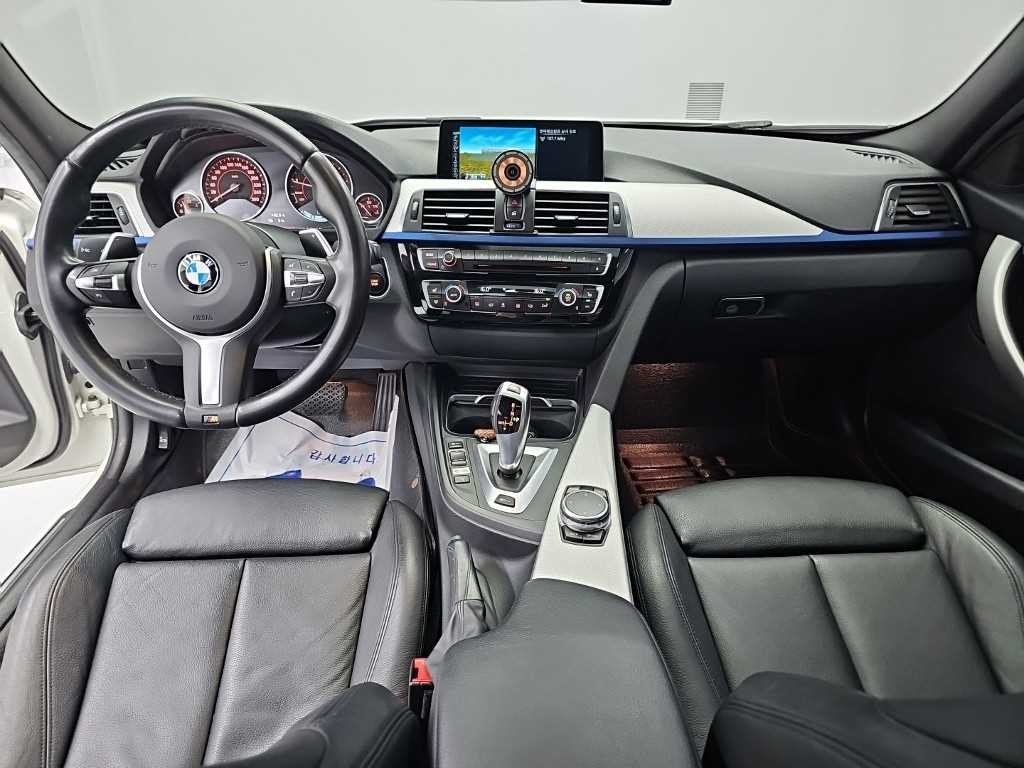 BMW 3시리즈 3시리즈 (F30) 330e i퍼포먼스 M 스포츠 이미지 7