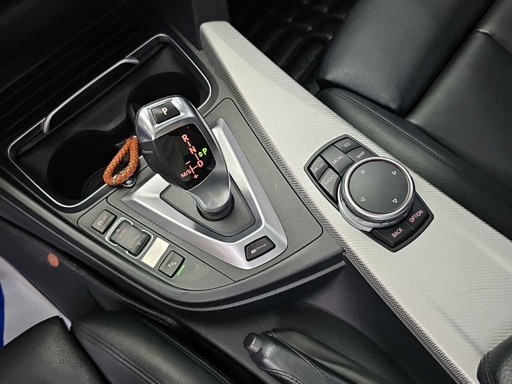 BMW 3시리즈 3시리즈 (F30) 330e i퍼포먼스 M 스포츠 이미지 8