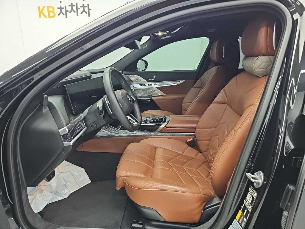 BMW 7시리즈 7시리즈 (G70) 750e xDrive M 스포츠 이미지 11