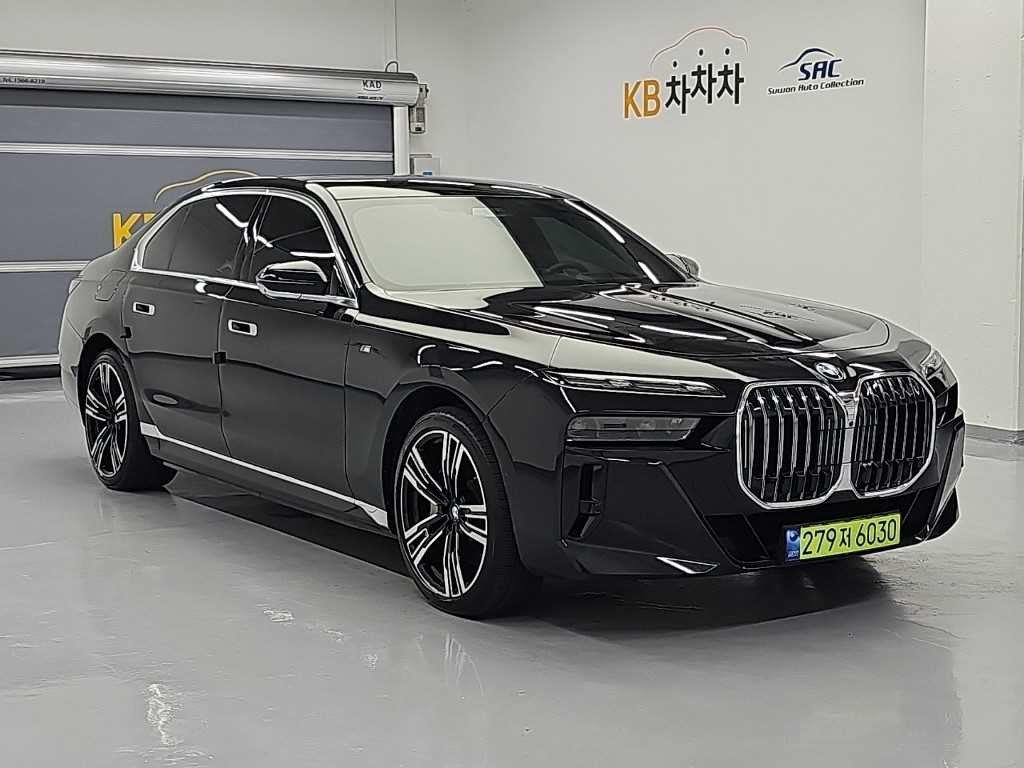 BMW 7시리즈 7시리즈 (G70) 750e xDrive M 스포츠 이미지 4
