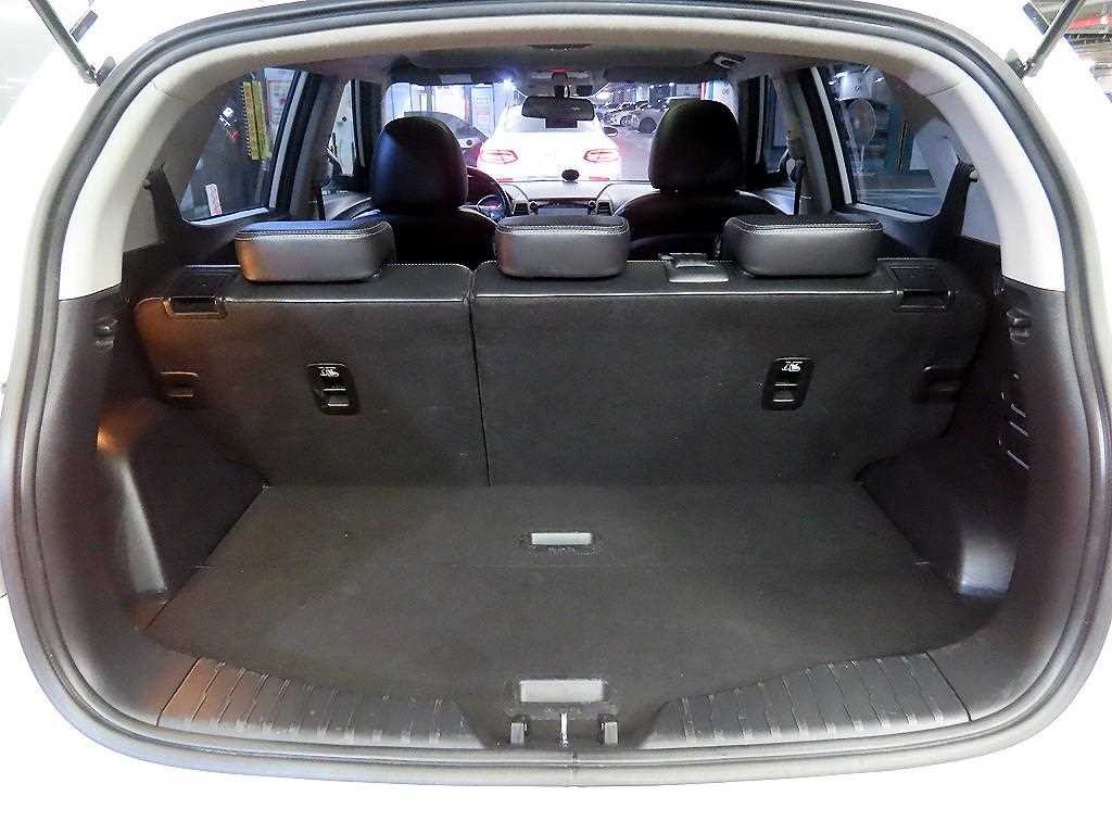 KG모빌리티(쌍용) 티볼리 티볼리 아머 2WD 디젤 기어 에디션 이미지 17